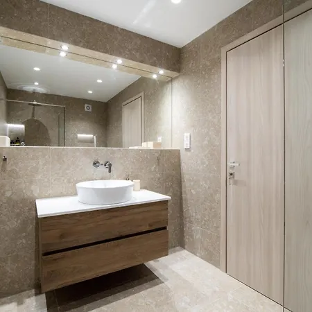 Seren - Crafted With & Care * Volos