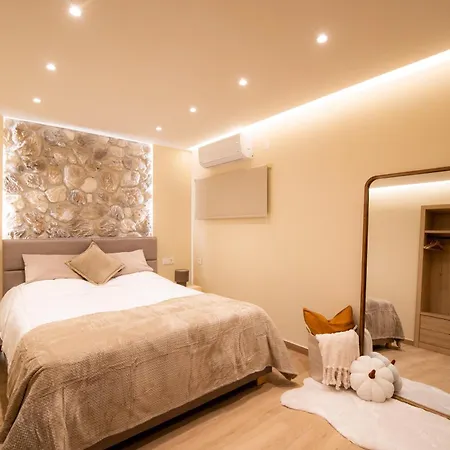 Seren - Crafted With & Care Volos